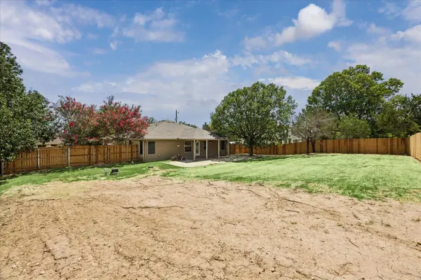 500 Millington LN, Buda, TX 78610