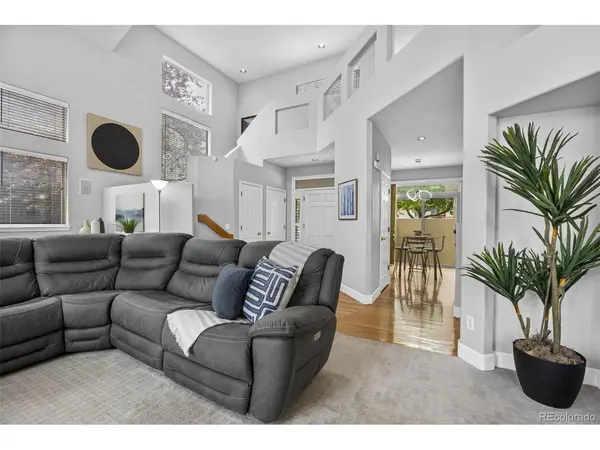 9647 E Arbor, Englewood, CO 80111