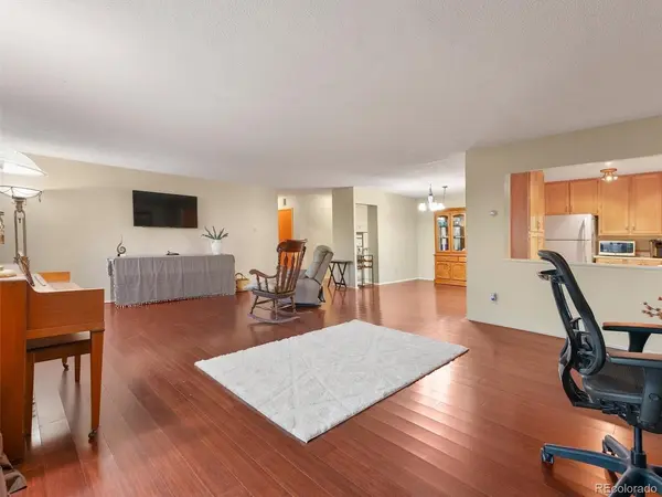 9335 E Center #8C, Denver, CO 80247
