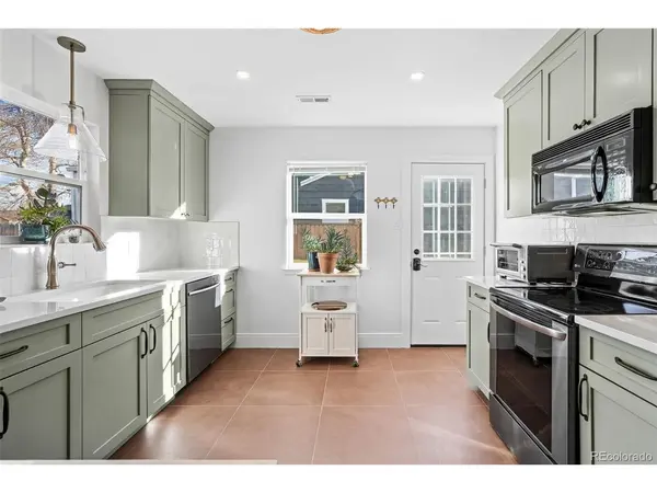 3260 S Galapago, Englewood, CO 80110