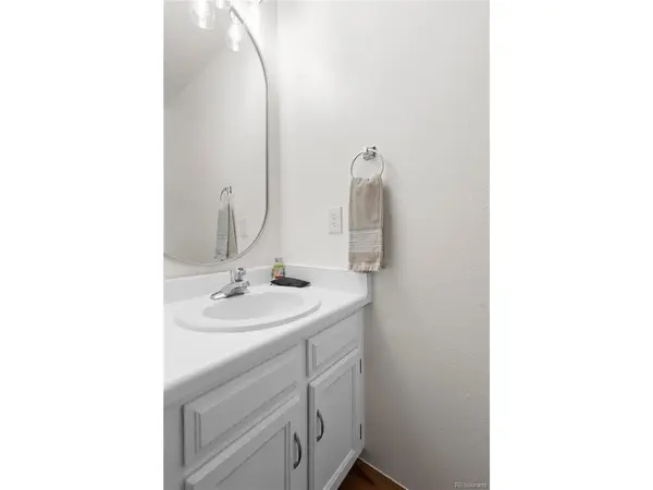 1242 S Idalia, Aurora, CO 80017