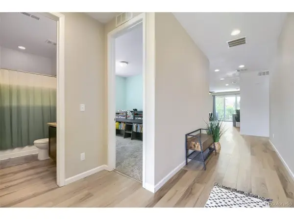 230 S Langdale, Aurora, CO 80018