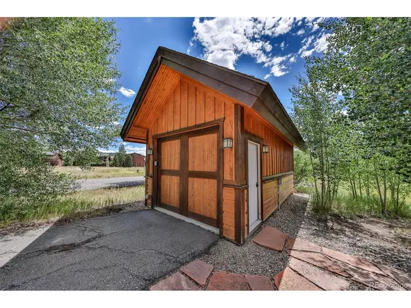 521 Pioneer, Granby, CO 80446