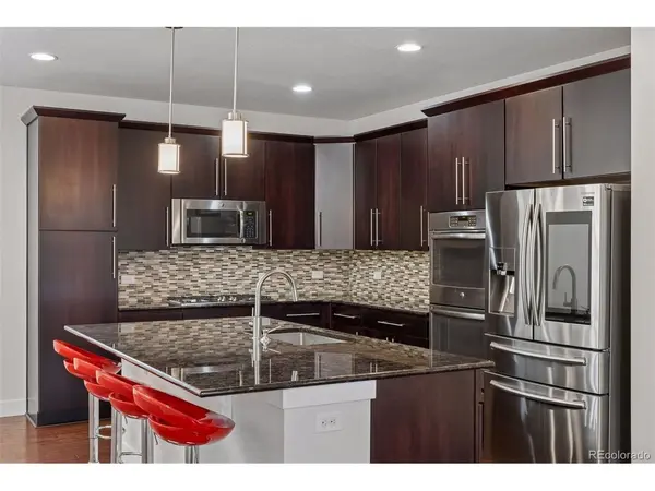 15613 E Broncos, Englewood, CO 80112