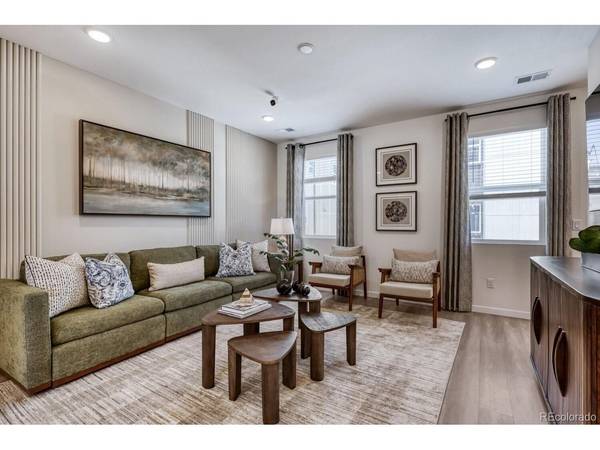 9200 E 47th #202, Denver, CO 80238
