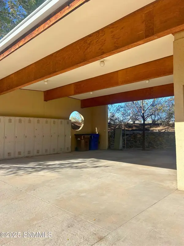 4015 Senna DR, Las Cruces, NM 88011
