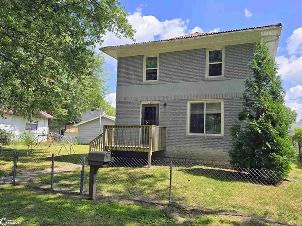 101 N Jarvis ST, Creston, IA 50801