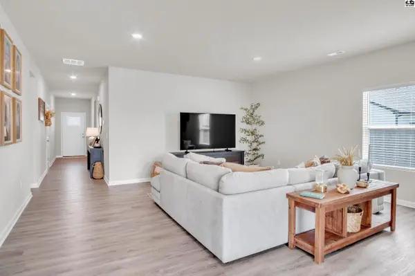 1319 Robin Dr, Mcpherson, KS 67460