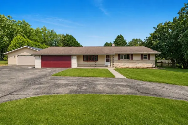6501 SUNSET DR, Two Rivers, WI 54241