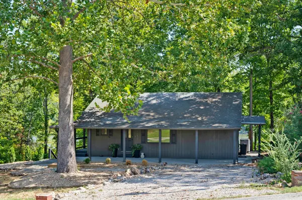 1953 Eaglecrest RD, Cape Fair, MO 65624