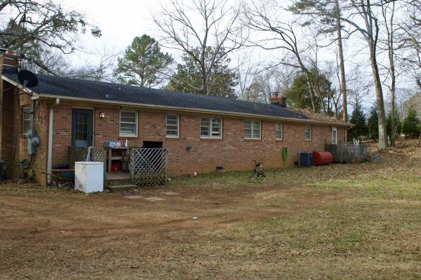 200 Rosecrest RD, Spartanburg, SC 29303