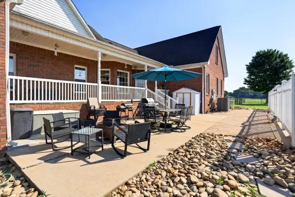 820 Old Island Ford RD, Chesnee, SC 29323