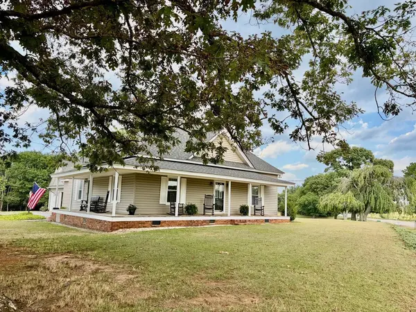 550 Martin Camp RD, Chesnee, SC 29323