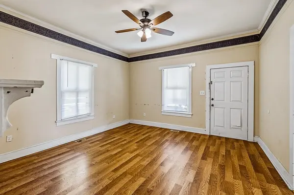 310 Hawkins ST, Wellford, SC 29385
