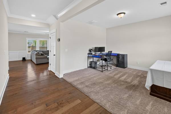 222 Delbourne LN, Greer, SC 29651