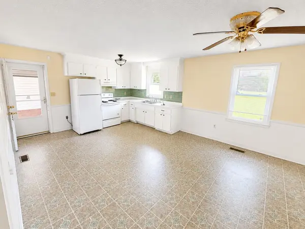 104 Meadow LN, Liberty, SC 29657