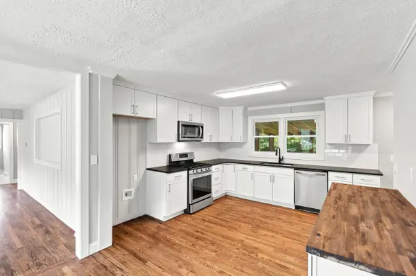 215 Elaine AVE, Taylors, SC 29687