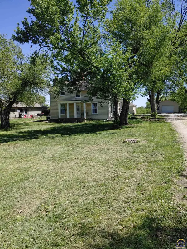 1403 Frazier ST, Valley Falls, KS 66088