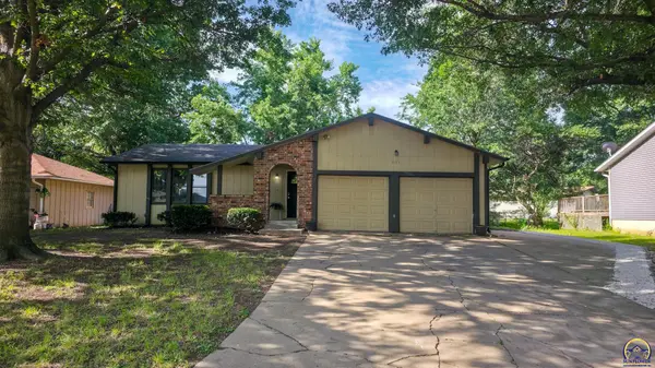 2313 W 22nd Ave, Emporia, KS 66801