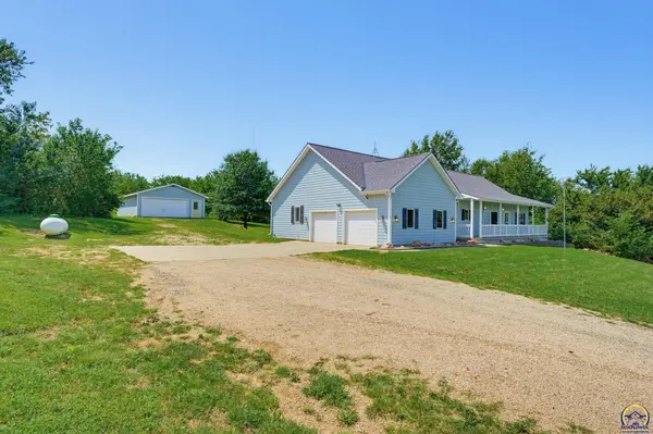 12211 SW 57th St, Topeka, KS 66610