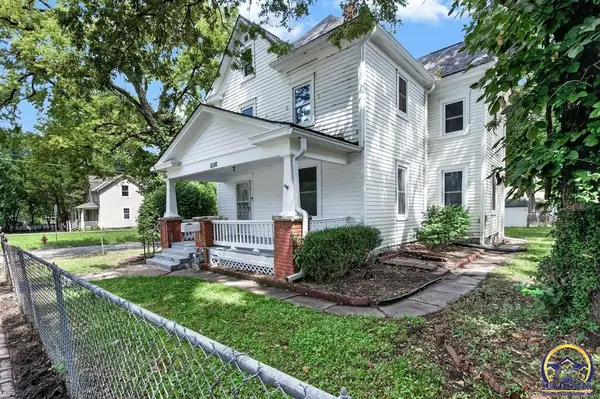 1100 SW MacVicar AVE, Topeka, KS 66604