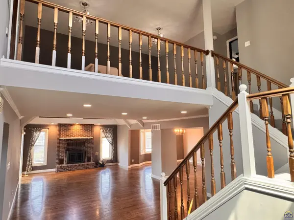 3620 SW Kings Forest RD, Topeka, KS 66610