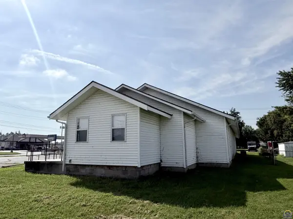835 Lakin ST, Osage City, KS 66523
