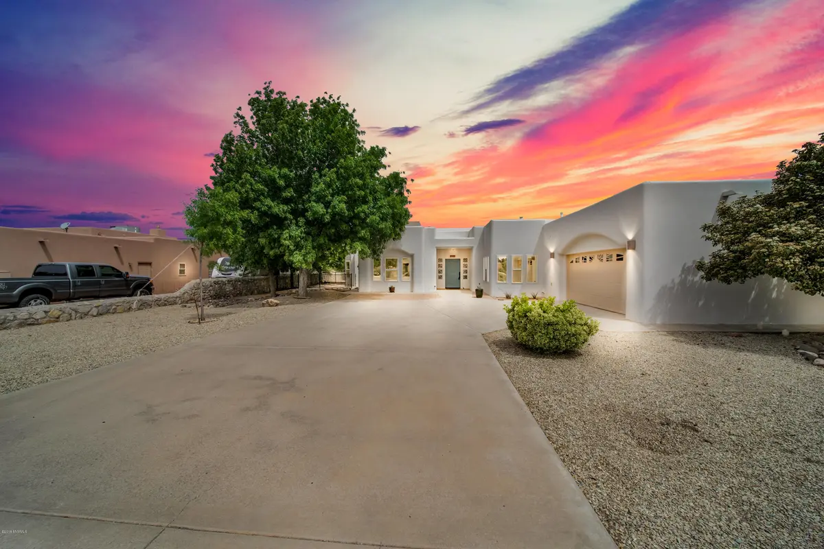 3863 Stoney Brook CIR, Las Cruces, NM 88005