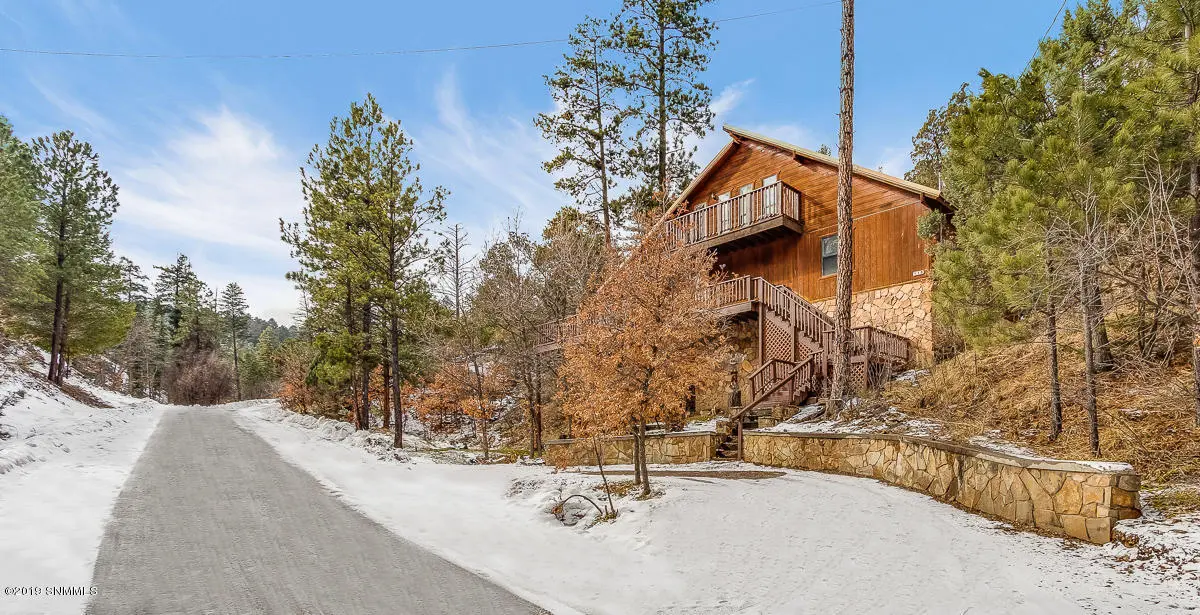 118 Windsor DR, Ruidoso, NM 88345