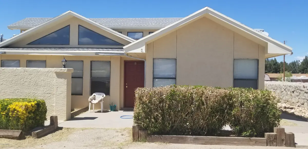 1000 Country Cove CT, Santa Teresa, NM 88008