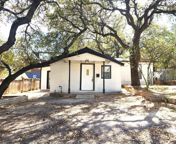 703 Herndon LN, Austin, TX 78704