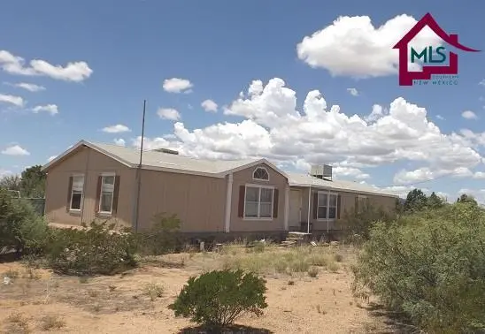 661 Rocky Mountain RD, Chaparral, NM 88081