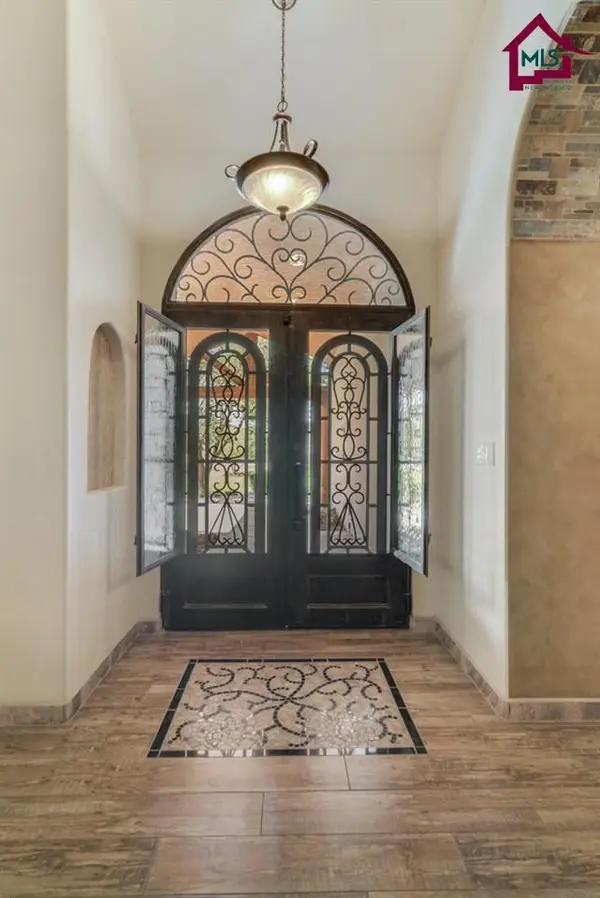 1501 Vista Montana, Las Cruces, NM 88005