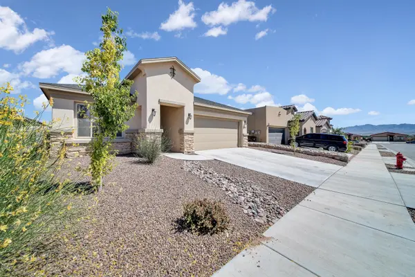 860 Cedar Park AVE, Santa Teresa, NM 88008