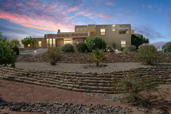 5252 Eagle Pass RD, Las Cruces, NM 88011