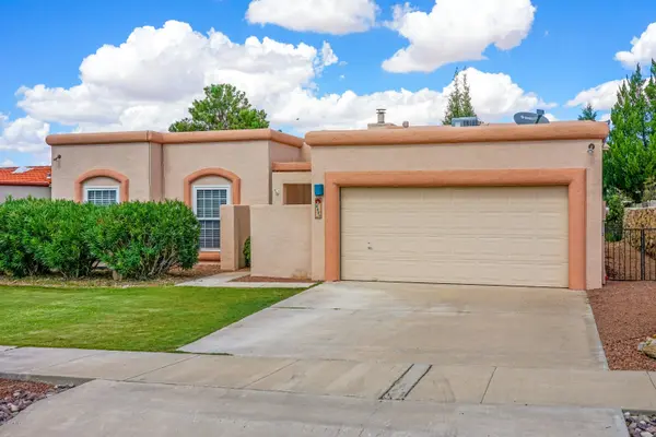 4433 Los Arboles DR, Las Cruces, NM 88011