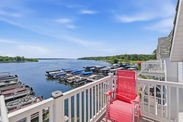 487 PARK DR #301, Green Lake, WI 54941