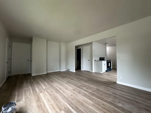 6656 W BRENTWOOD AVE, Milwaukee, WI 54223