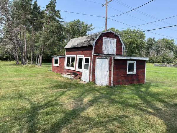 4251 10TH ST, Menominee, MI 49858