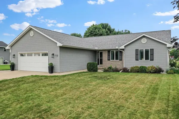 318 N HUNTER ST, Berlin, WI 54923-9159