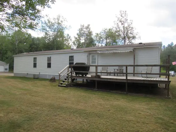 W8598 BEECHER LAKE RD, Pembine, WI 54156