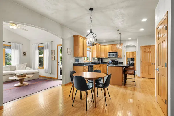 W6571 AUSTIN DR, Appleton, WI 54915-4852
