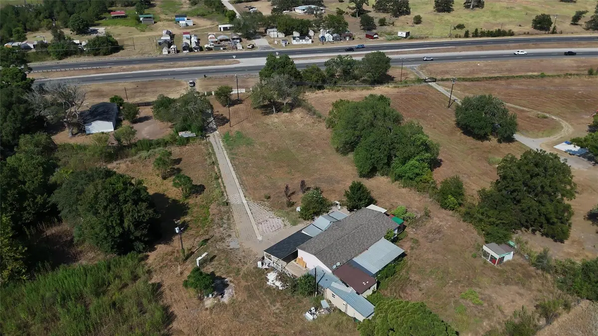 1225 W Highway 71 HWY W, Smithville, TX 78957