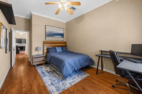 2802 Nueces ST #201, Austin, TX 78705