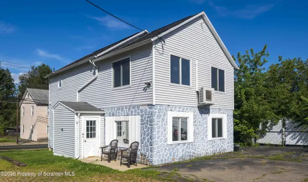 77-79 Fallbrook ST, Carbondale, PA 18407