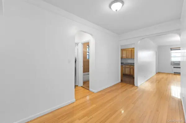 114-06 Queens Blvd #D9, Forest Hills, NY 11375