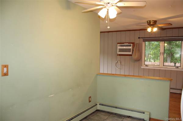 92 Lombardy DR, Shirley, NY 11967