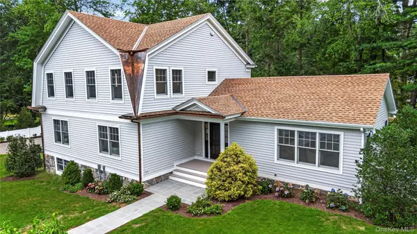 21 Twin Lakes RD, South Salem, NY 10590