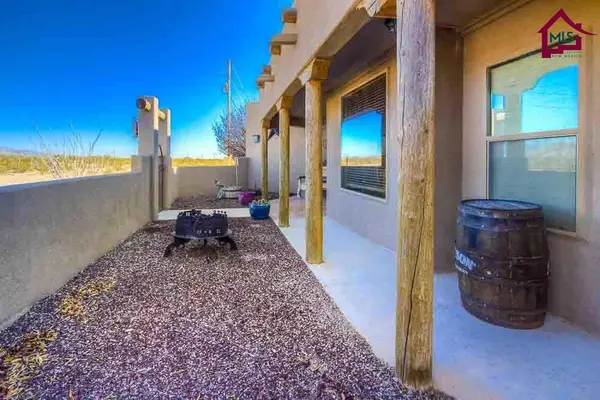 240 Vista Del, Vado, NM 88072