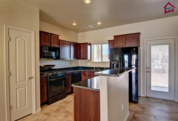 4835 Villeta AVE, Las Cruces, NM 88012